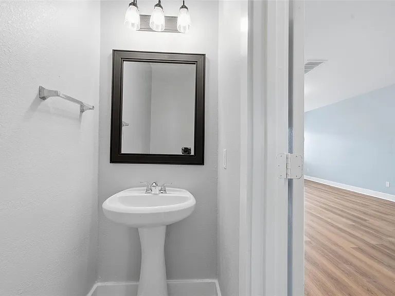 1613 Palcio Real Dr — Photo 8