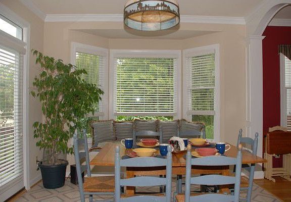 Breakfast Room