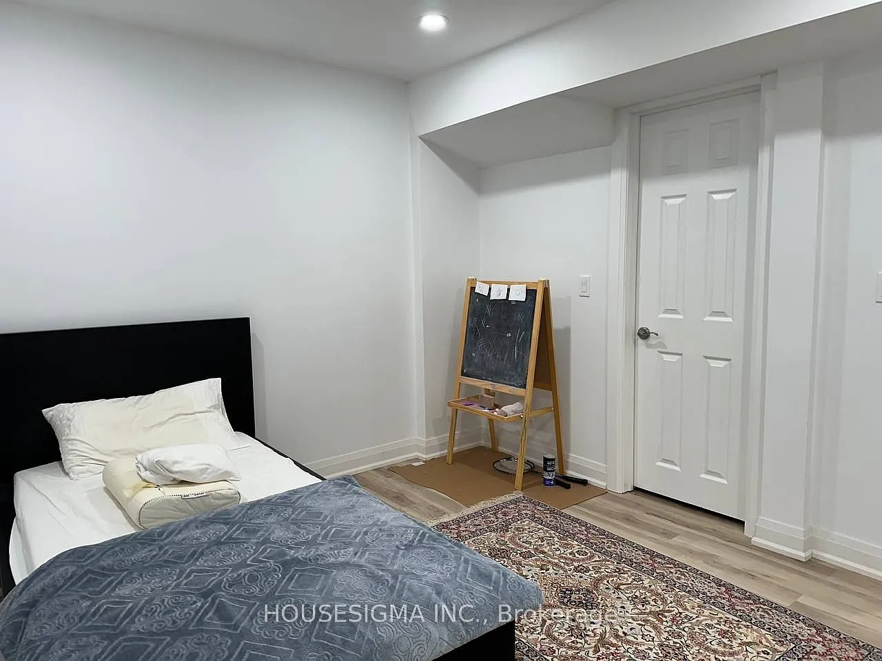 1 bed, $2,300 — Photo 4