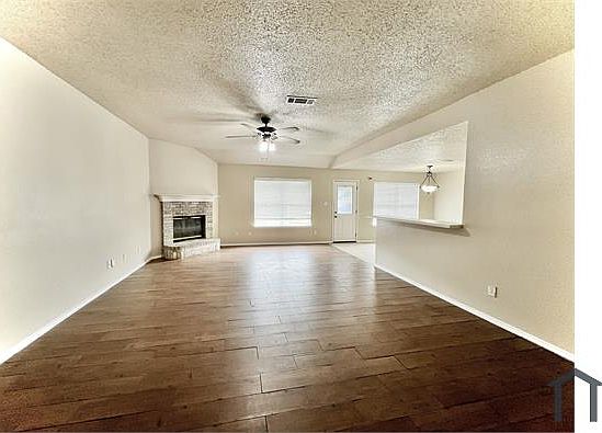 2nd image of 1020 Valley Branch Dr