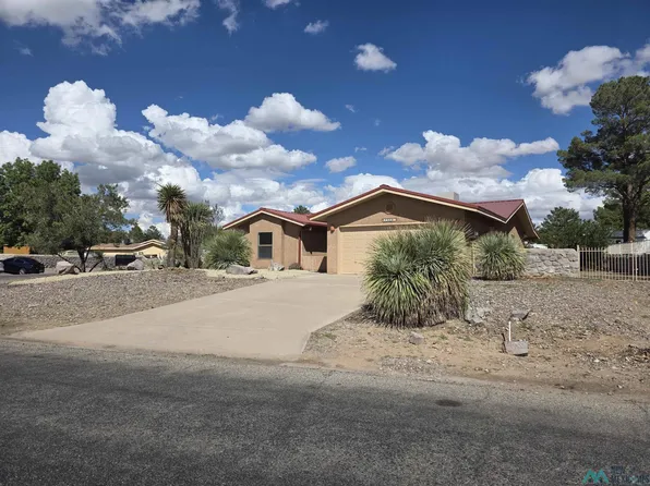 5468 Mirasol Dr, Las Cruces, NM 88007