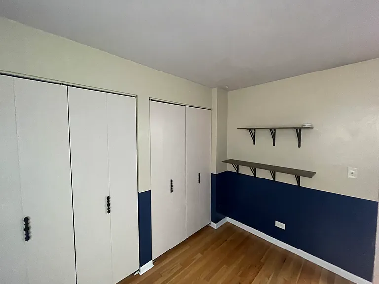 2830 N Burling St — Photo 17
