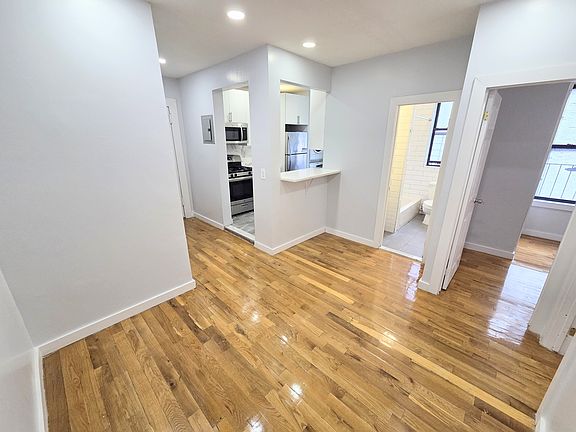 4th image of 70 Post Ave APT 3A