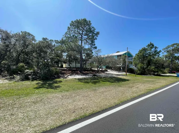 207 Windmill Ridge Rd, Gulf Shores, AL 36542