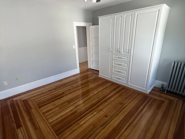 20-22 Florence St #2 — Photo 7