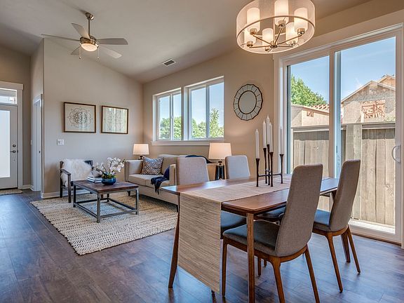 3rd image of 20697 SE Iron Horse Ln