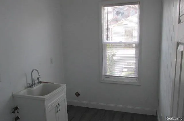 4435 High St — Photo 8