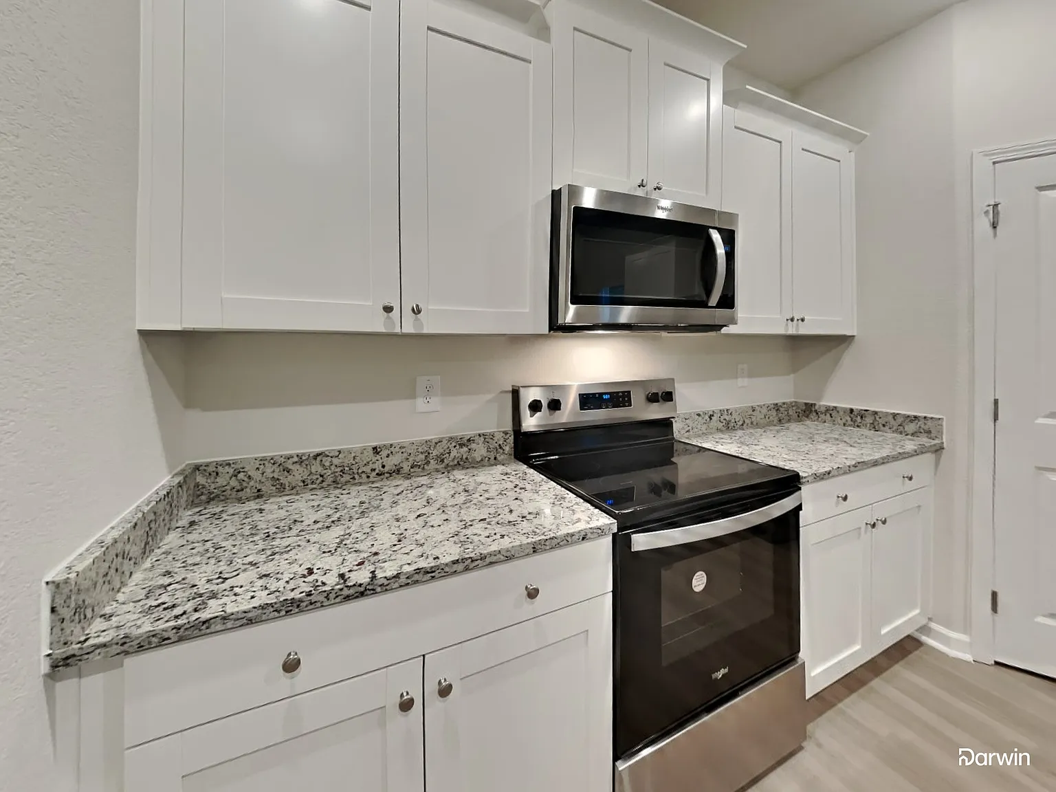 4 bed, 2.5 bath, 1800 sqft, $1,840 — Photo 4