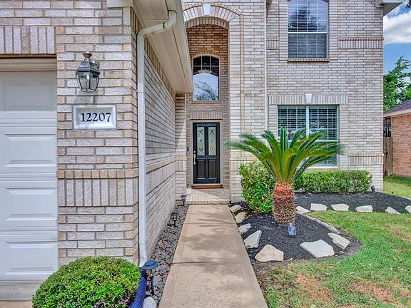 4th image of 12207 Iris Hollow Way