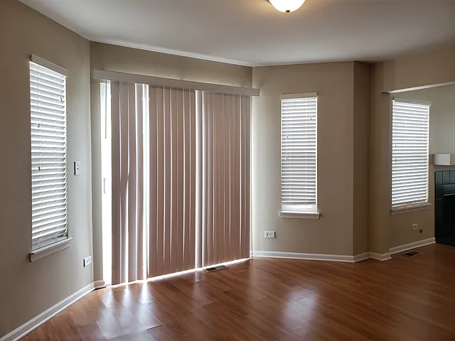 2108 Primrose Dr — Photo 5