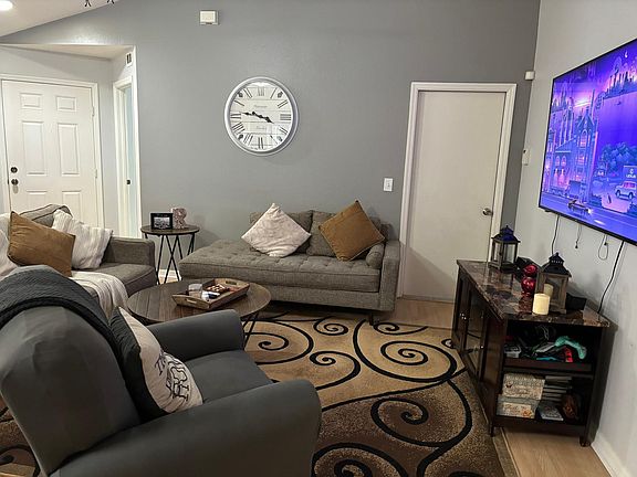 5th image of 14910 Deer Meadow Dr