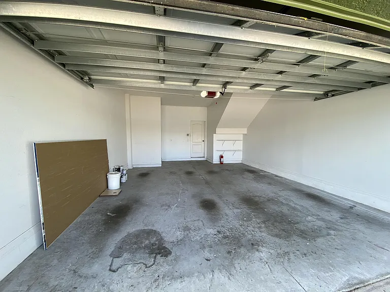 1343 Broken Oak Dr #B — Photo 15