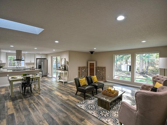 4th image of 6224 248th Street Ct E