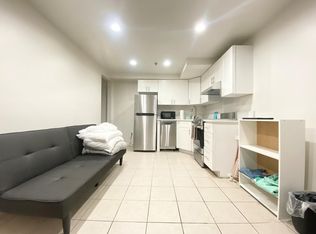 61 Charter St #5A, Boston, MA 02113