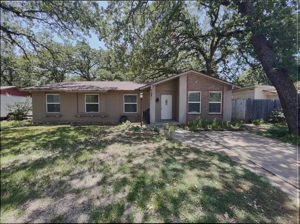 329 Bellaire Dr, Denton, TX 76209