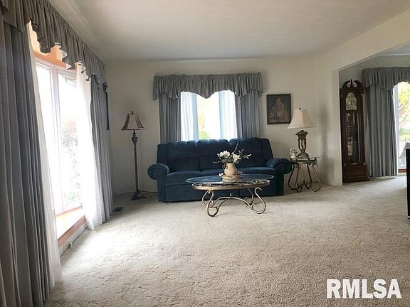 5th image of 1800 Valle Vista Blvd