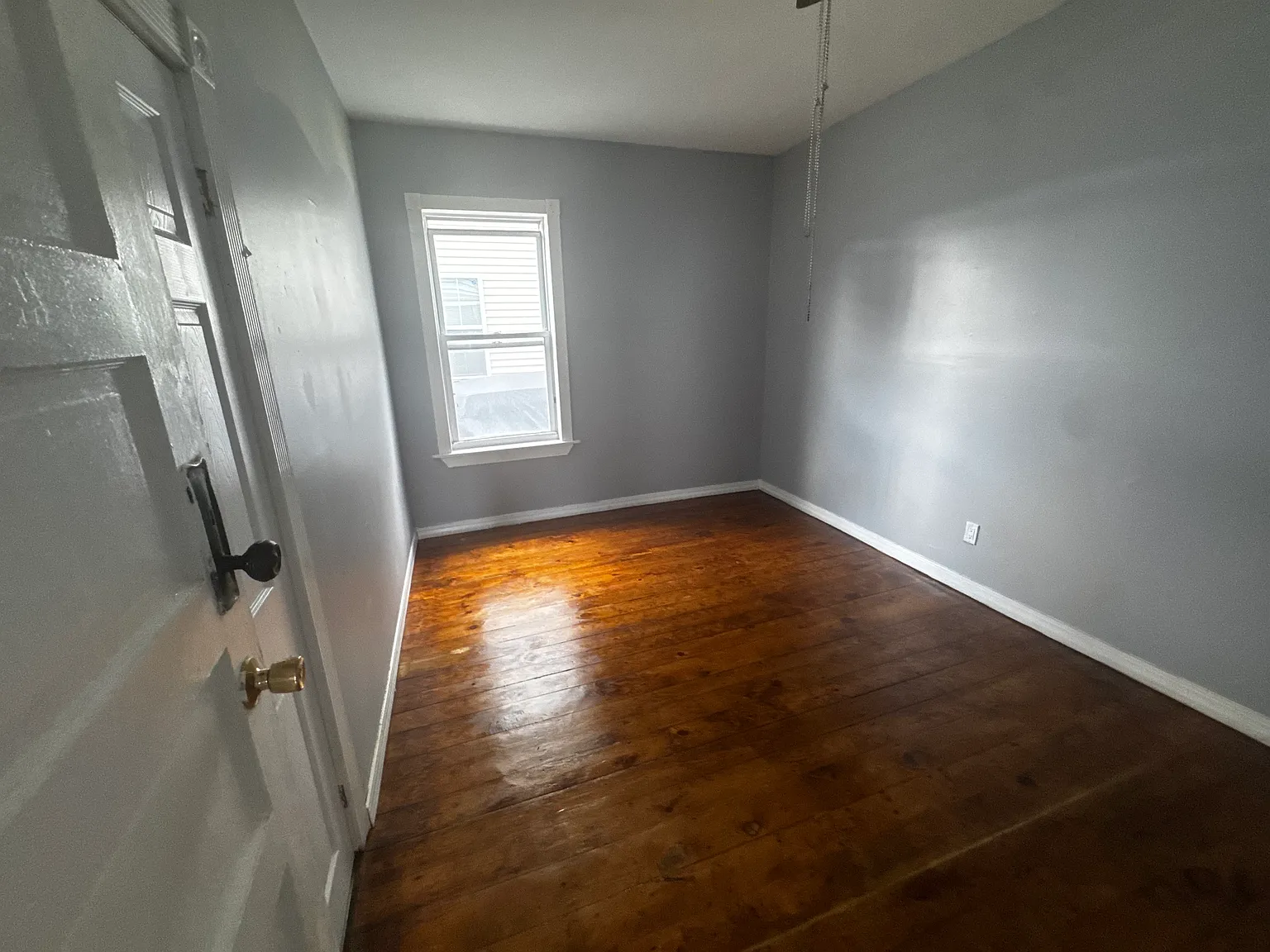 4 bed, $2,500 — Photo 4