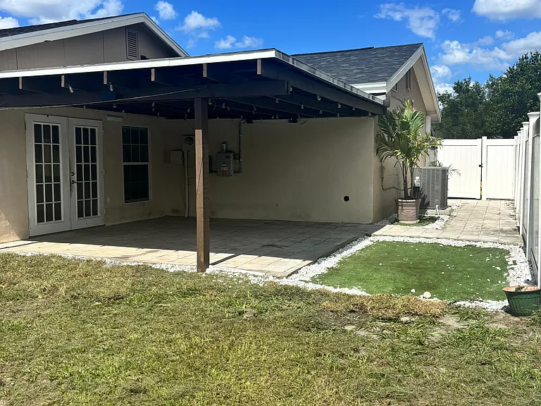 818 E Flag Ln — Photo 20