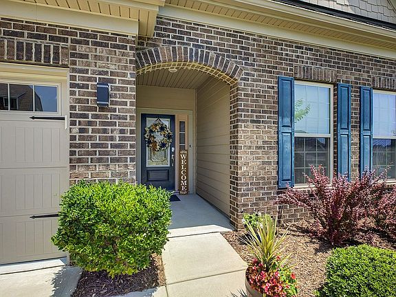 3rd image of 15634 Aviary Orchard Way