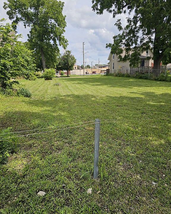 2nd image of 1223 15th Ave