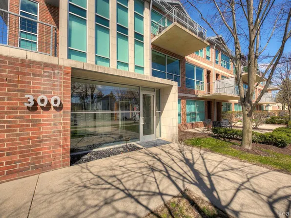300 Hamilton St APT 308, Plymouth, MI 48170