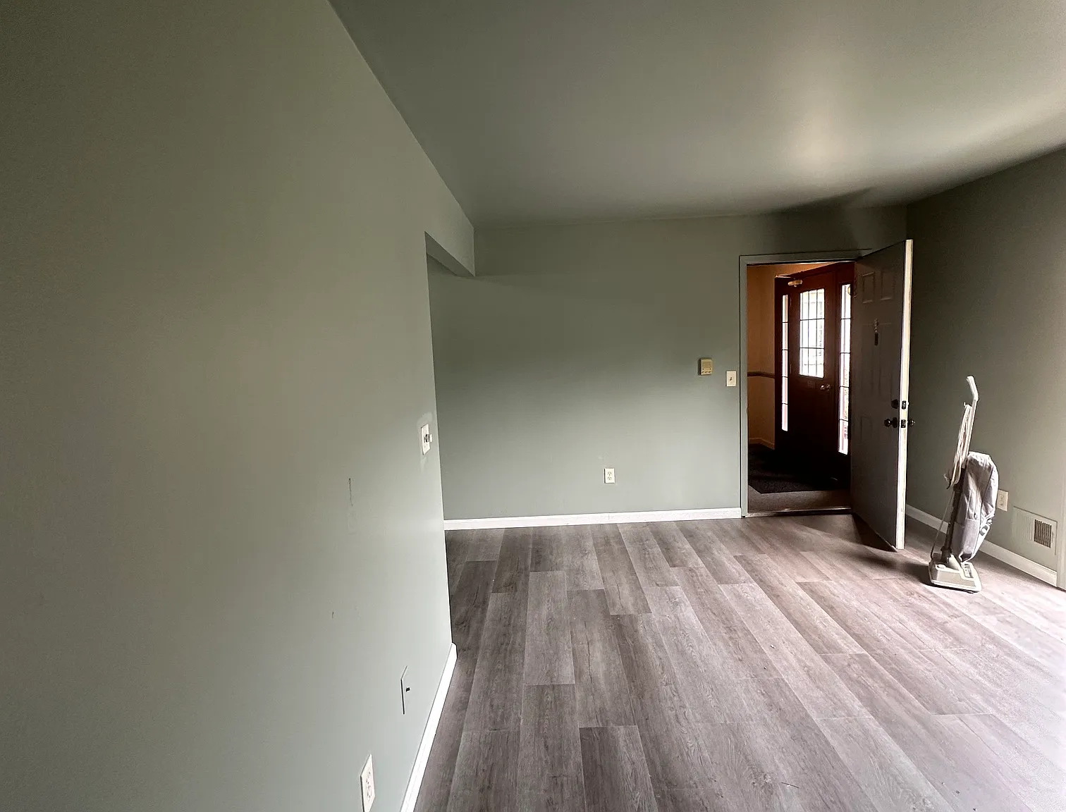 1 bed, 1000 sqft, $1,100 — Photo 3