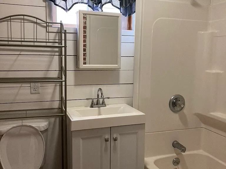 321 Smith St #1 — Photo 9