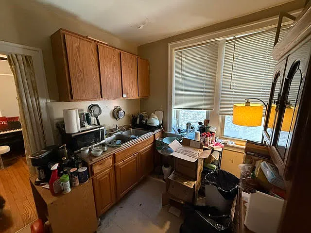 2548 N Harding Ave #1 — Photo 17