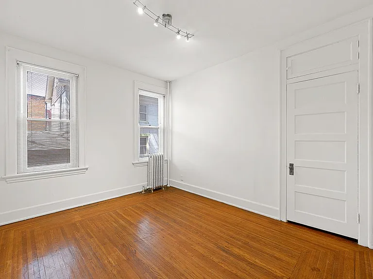 257 Hosea Ave — Photo 27