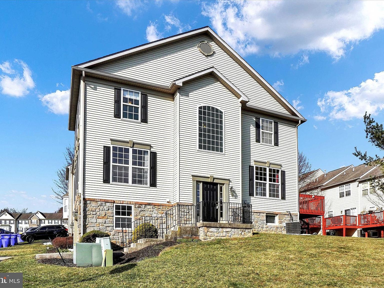 2725 Hunt Club Dr, York, PA 17402 | Zillow