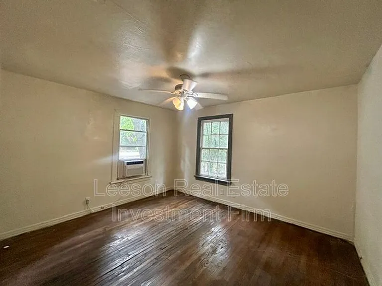 3407 Lillian St — Photo 12