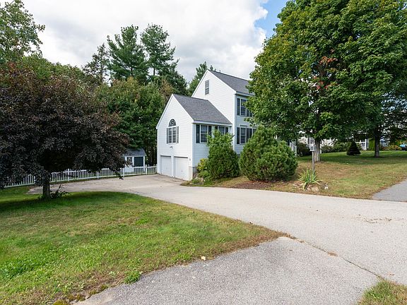 2nd image of 23 Bradford Cir