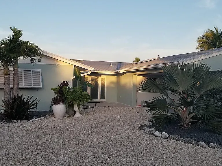 142 Sawyer Dr — Photo 3