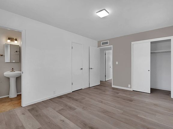 4th image of 7441 E Kenyon Dr