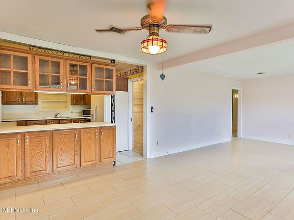 3rd image of 6532 Lenczyk Dr
