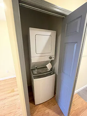 Rented by Hudson Exclusive Inc | media 58