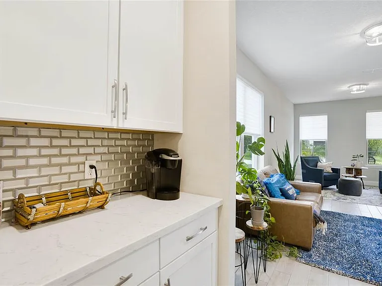 8414 Vivaro Isle Way — Photo 15