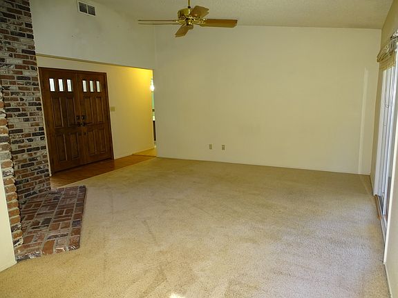 4th image of 2620 Angeles Ct