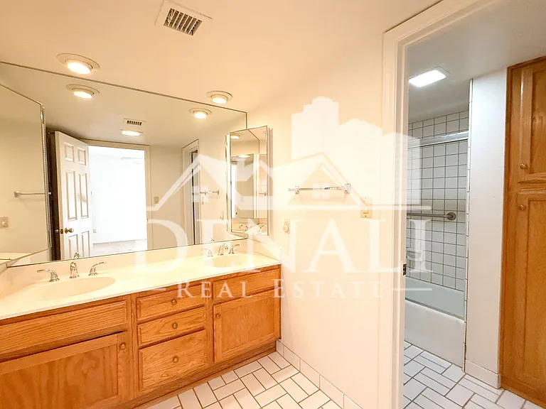 15076 N Escondido Dr #A — Photo 11