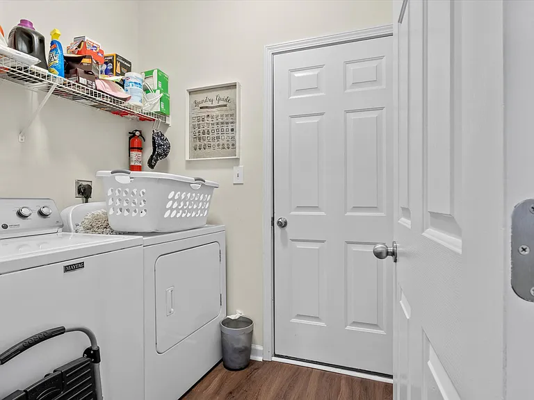 2537 Sun Seeker Ct — Photo 9