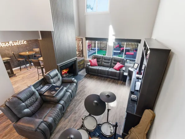 4826 Quail Hollow Dr, Old Hickory, TN 37138