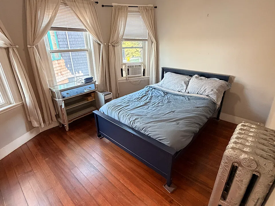 97 Court Rd #1