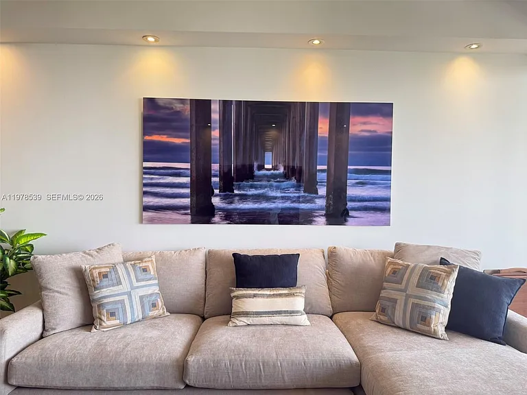 251 Crandon Blvd #606 — Photo 3