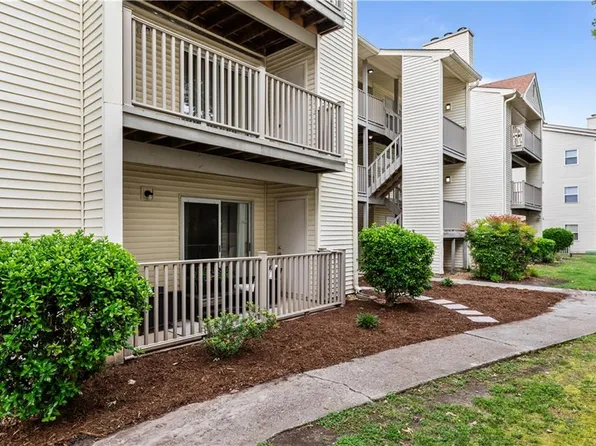 502 Thorncliff Dr APT 104, Newport News, VA 23608