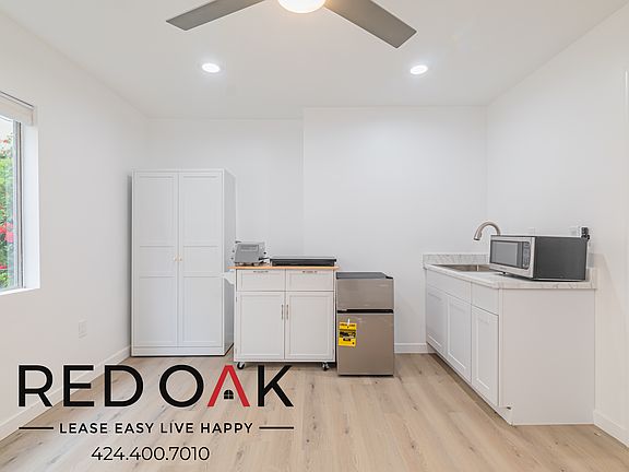 4th image of 1007 Lincoln Blvd #4A