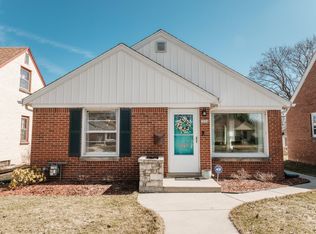 3028 N 86th St, Milwaukee, WI 53222
