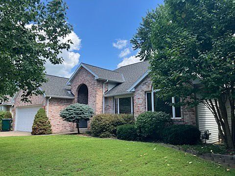 2nd image of 2814 W Oakbrook Ct