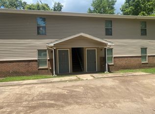 196 Greenfield Dr #6, Jackson, TN 38305