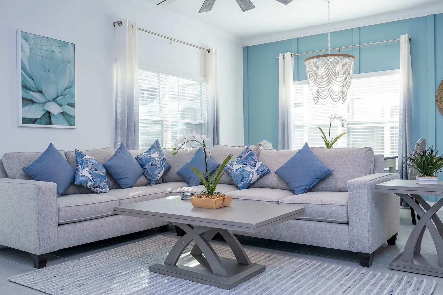 5 bed, 4.0 bath, 2992 sqft, $5,711 — Photo 4