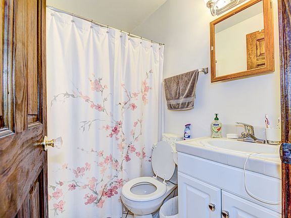 5th image of 319 W Olympic Pl #104